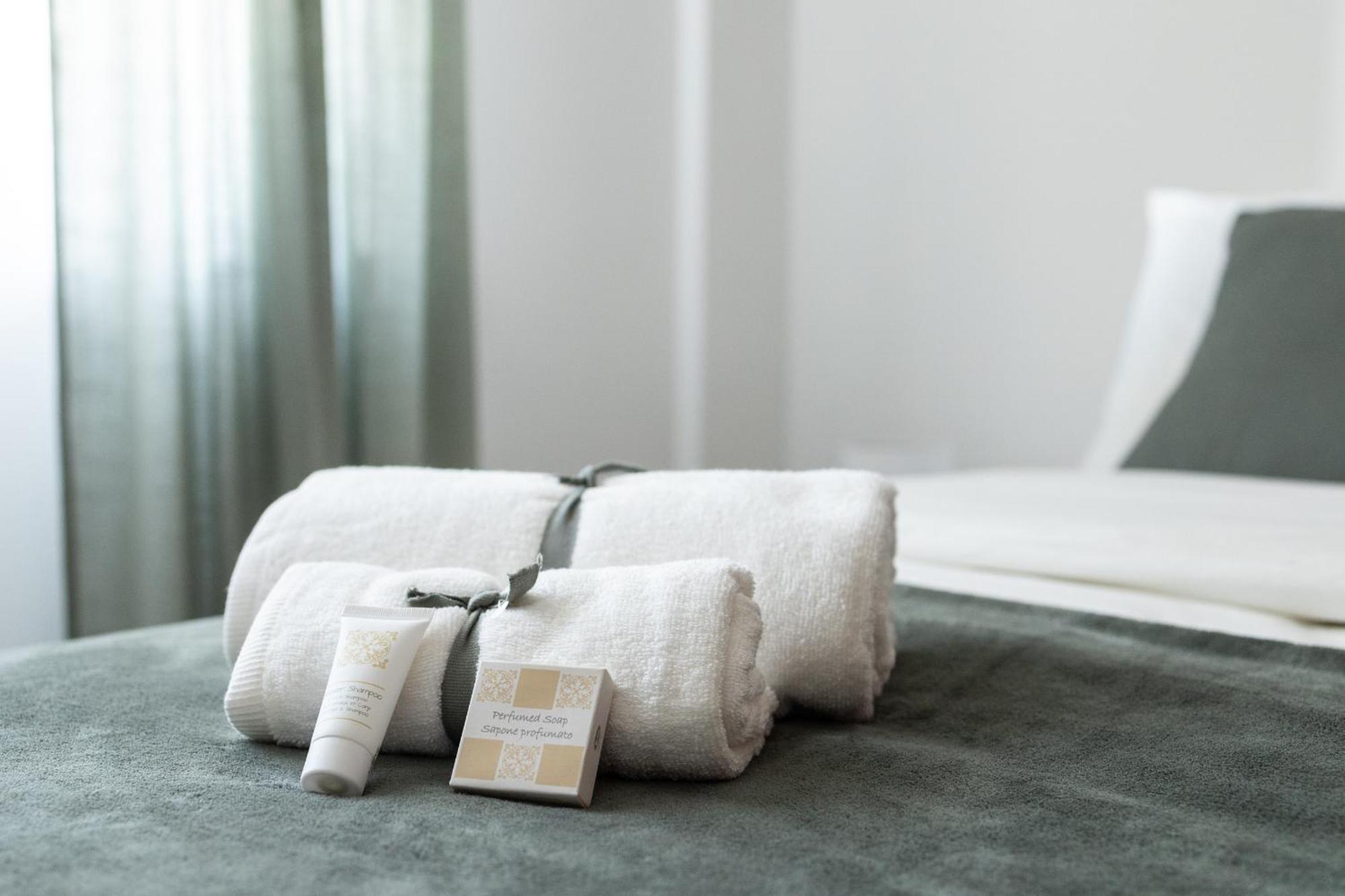 8 Min Dalla Metro Casa Elegante Con Netflix E Wifi 米兰 外观 照片